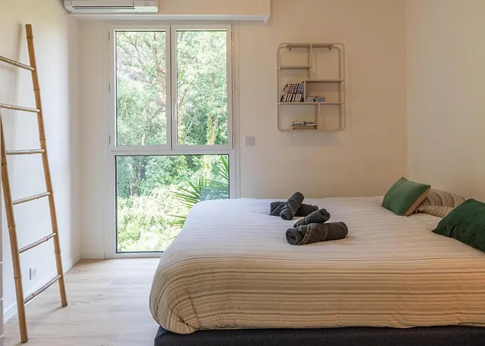 Sea-view Duplex For Family *