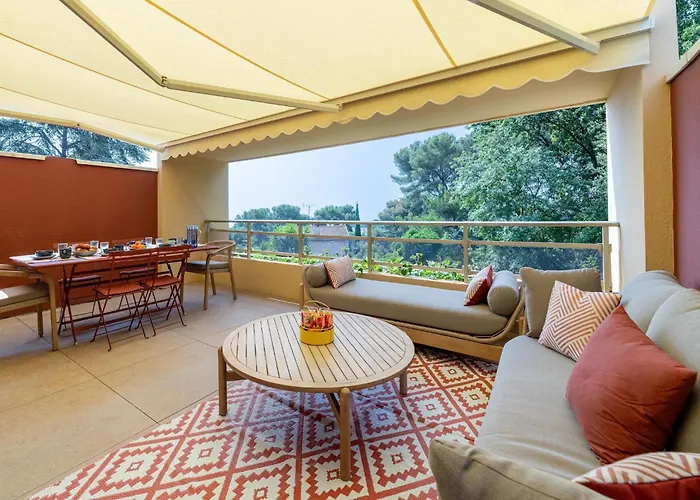 Sea-view Duplex For Family